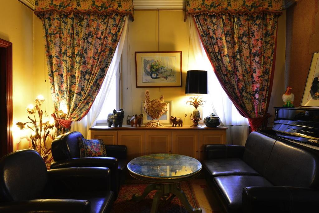 Hotel Chez Camille Arnay-le-Duc Esterno foto